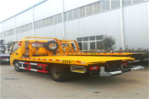 兴宁区附近拖车救援搭电